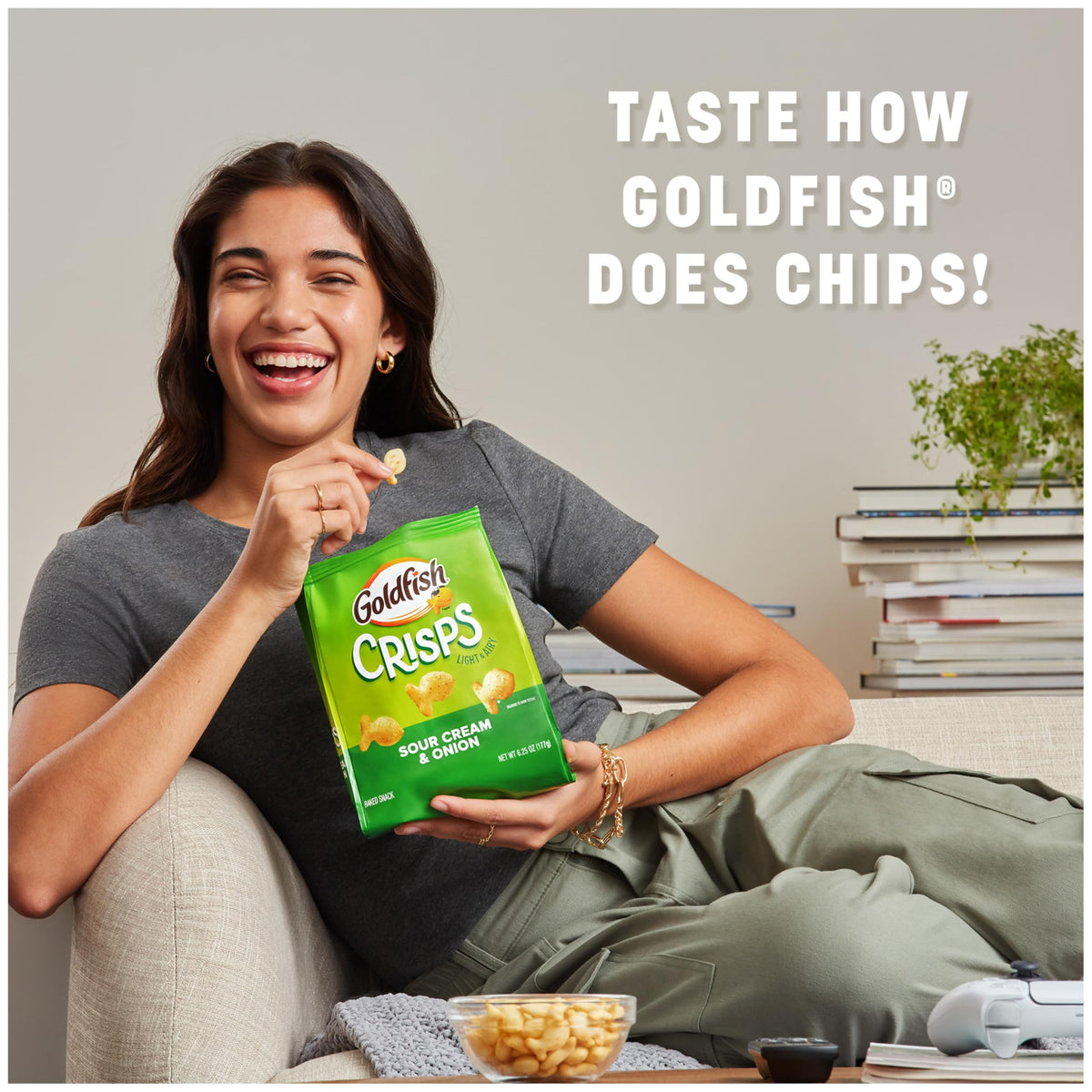 Goldfish Crisps Sour Cream & Onion Baked Chip Cracker Snacks, 6.25 Oz Bag (Pack of 2)