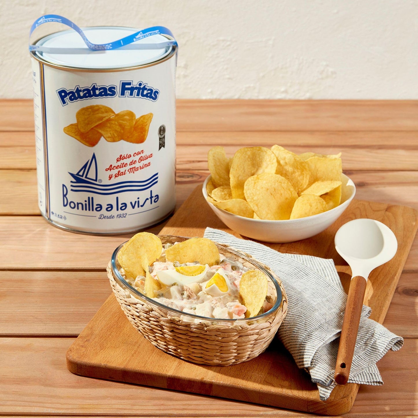 Bonilla a la Vista Potato Chips - 275g Tin - 9.7 Ounce (Pack of 1)