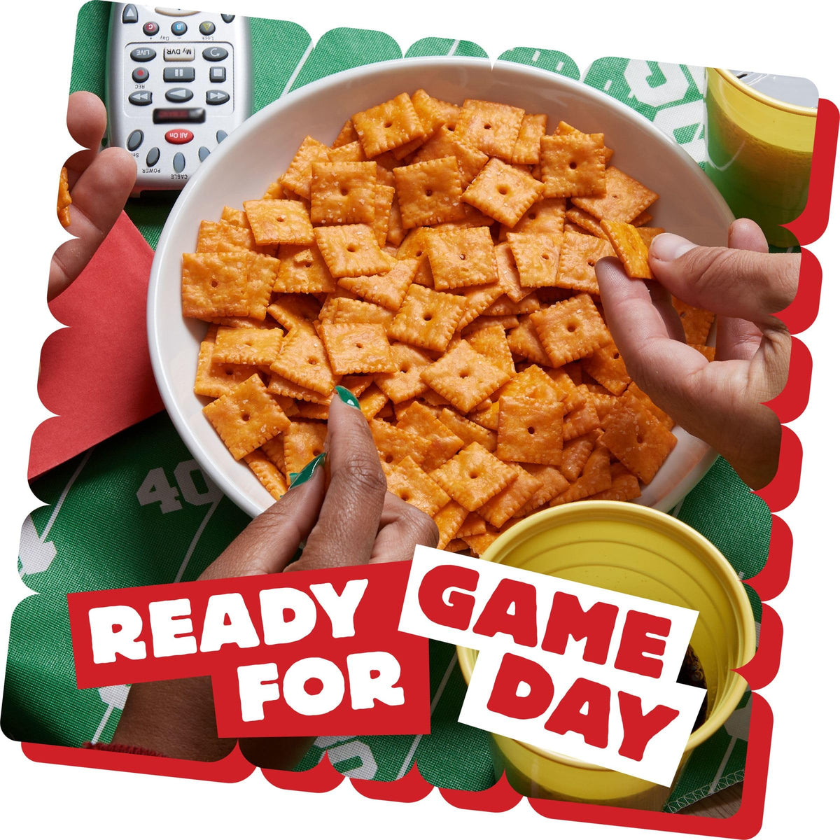 Cheez-It Cheese Crackers, Baked Snack Crackers, Lunch Snacks, Party Size, Original, 25Oz Box (1 Box)