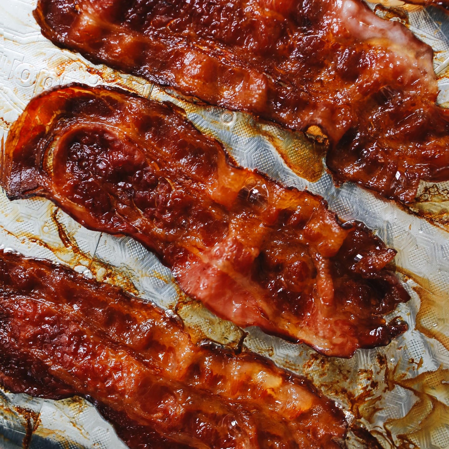 Nueskes Applewood Smoked Bacon, 1lb Pack, Premium Quality, Made in NC