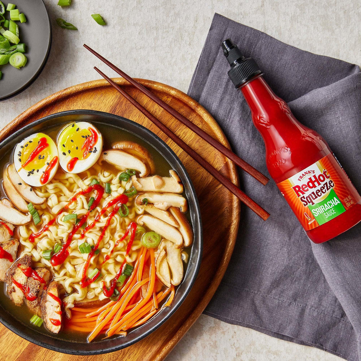 Franks RedHot Squeeze Sriracha Sauce, 12 fl oz (Pack of 2)