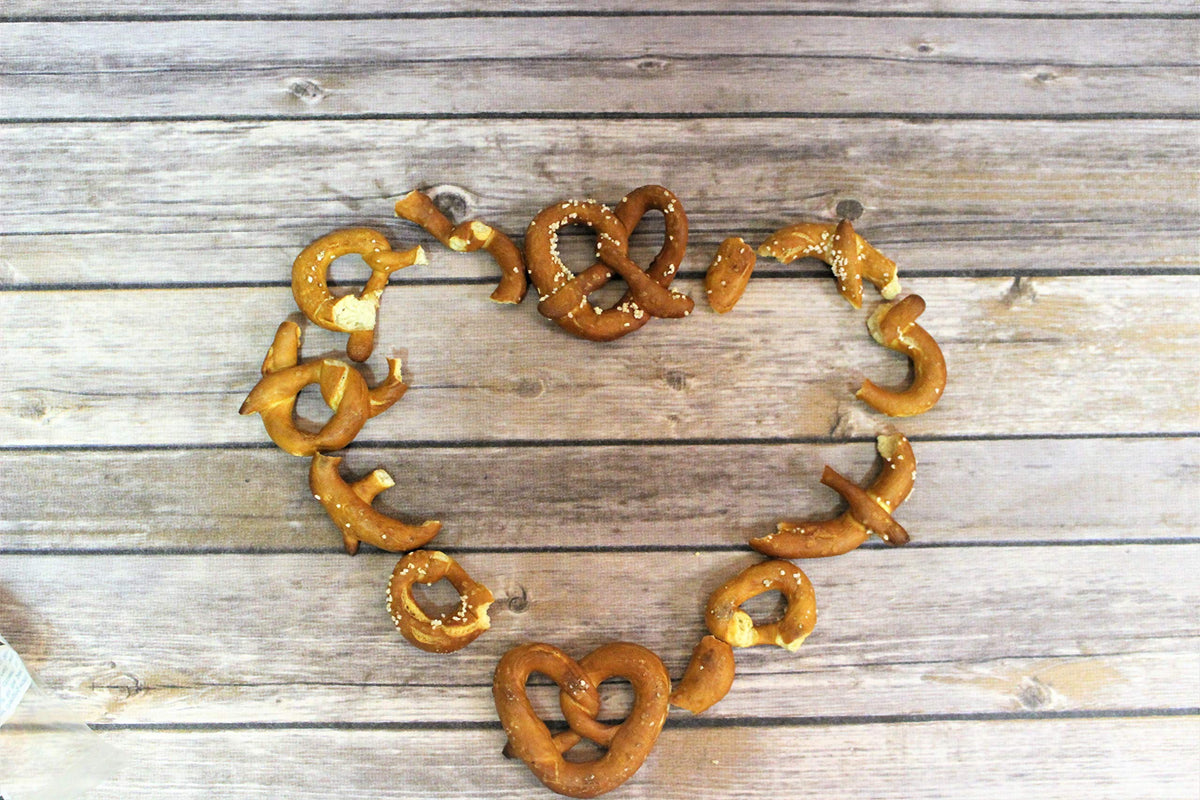 Hammonds Hard Pretzels, Old-Fashioned Hand-Made Sourdough Pretzels, 3 Pound Box