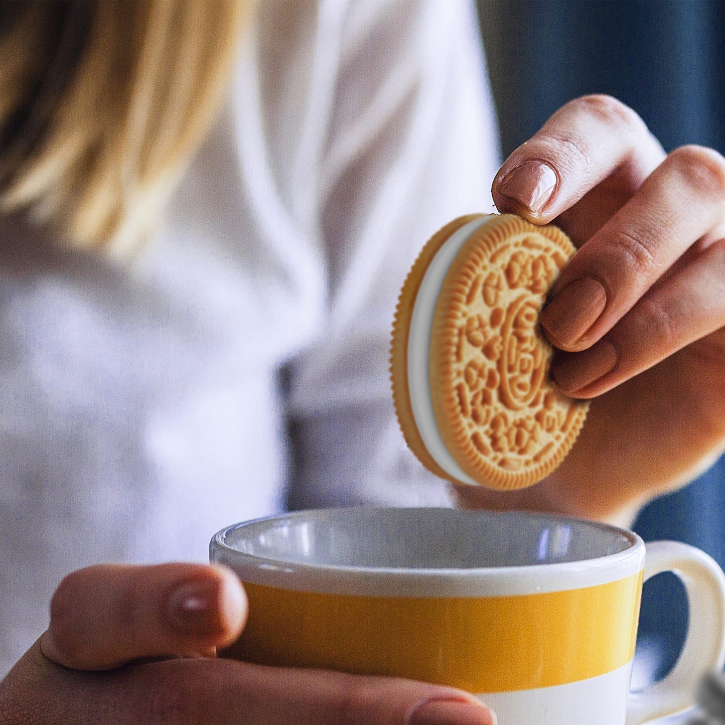 Oreo Double Stuf Golden Sandwich Cookies, Party Size, 24.95 Oz