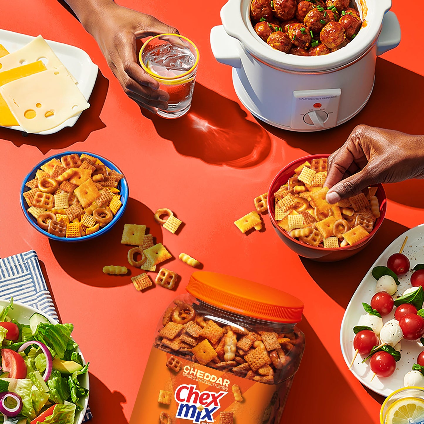 Chex Mix Cheddar Snack Mix, Salty Snacks Tub, 20 oz