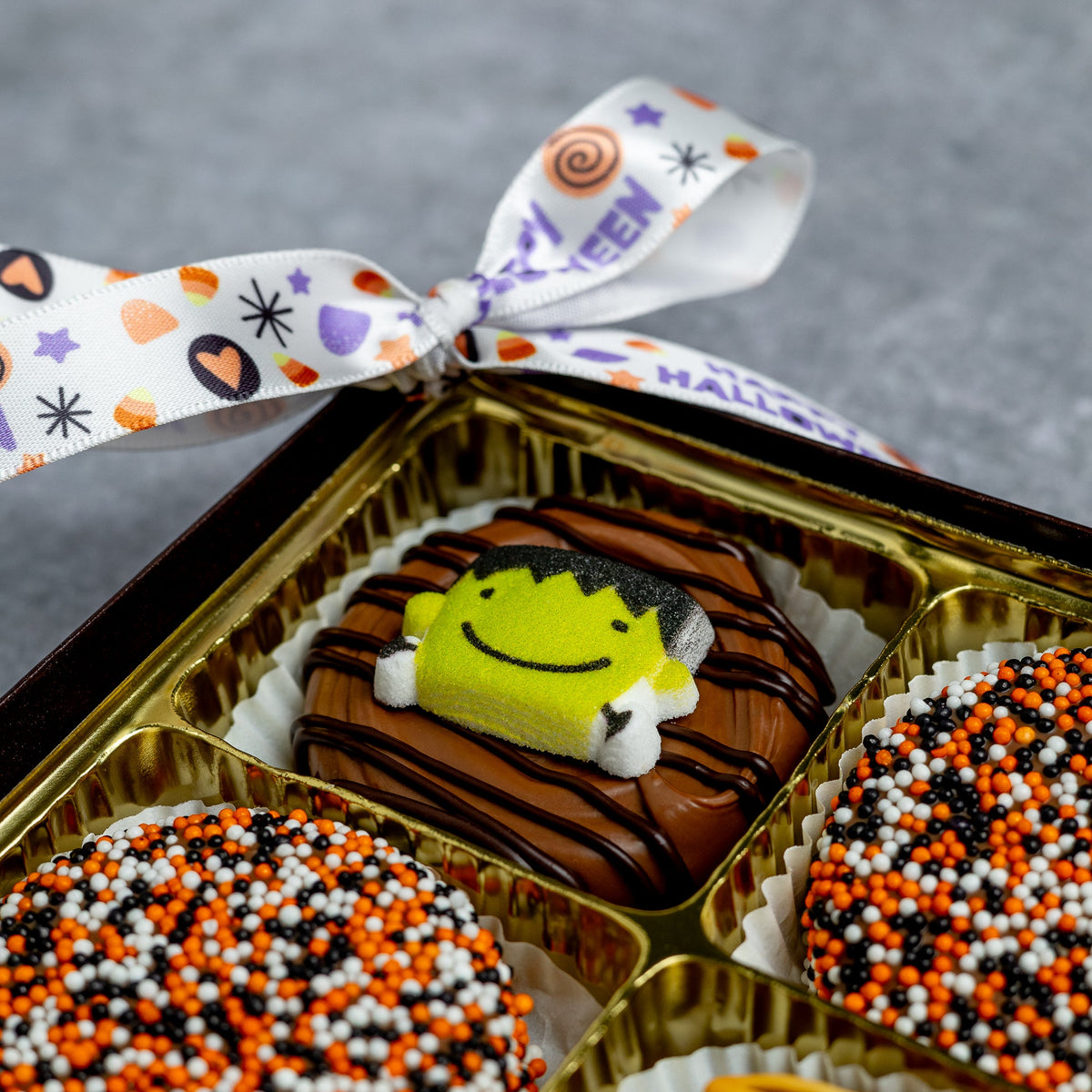 6-Piece Decorated Oreo Box - Halloween