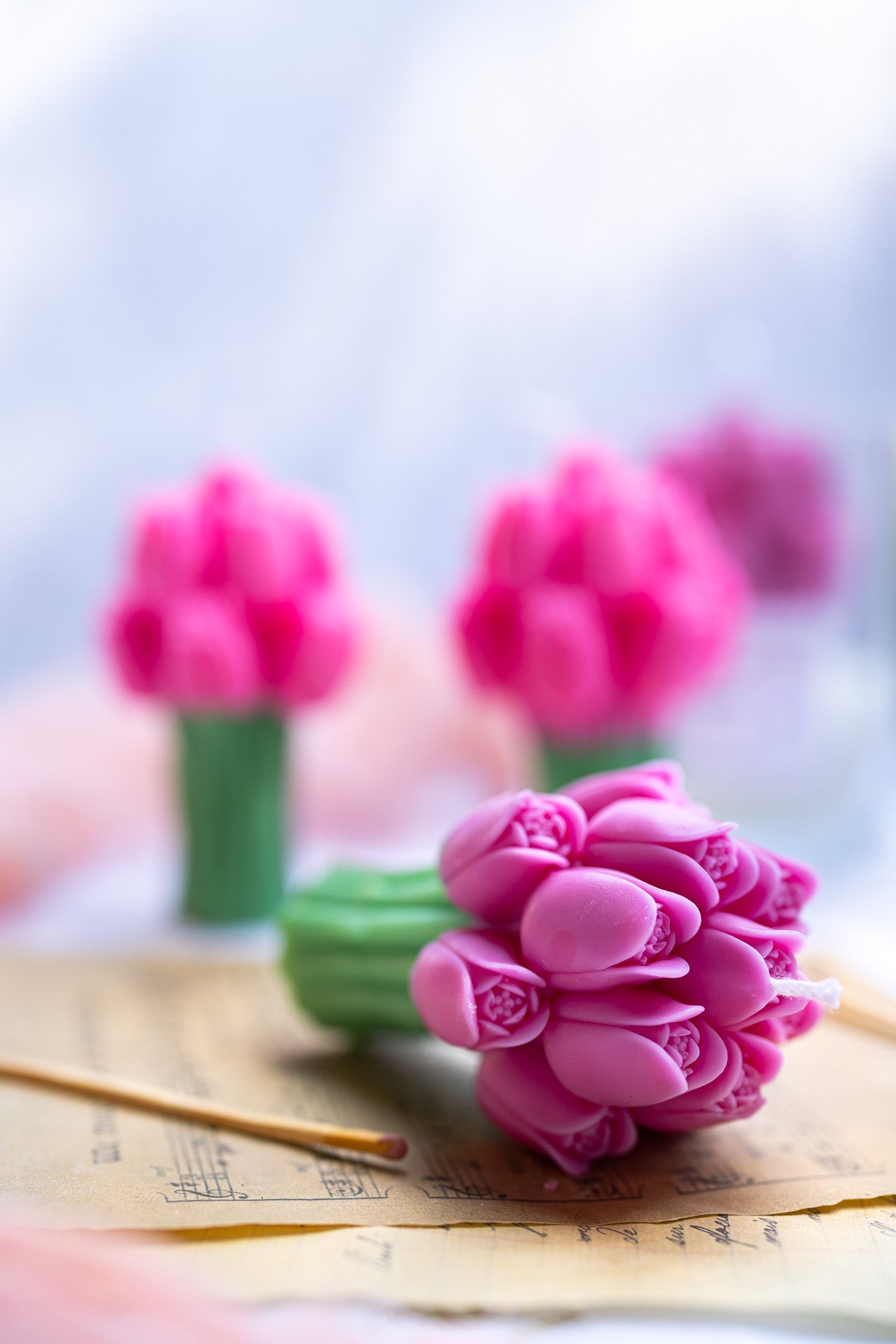 Tulip Scented Candle – Fresh Floral Soy Wax Candle