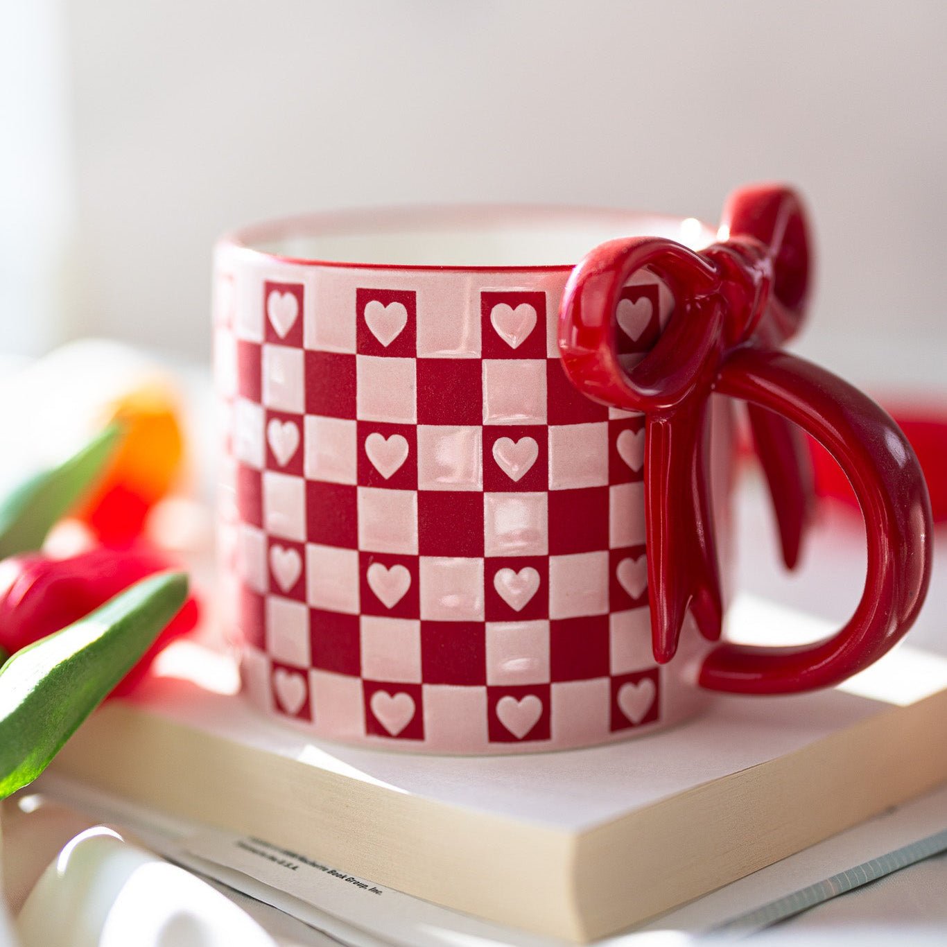 Bowknot Heart Ceramic Mug with Dots Pattern – Romantic Coffee & Tea Cup for Gifts
