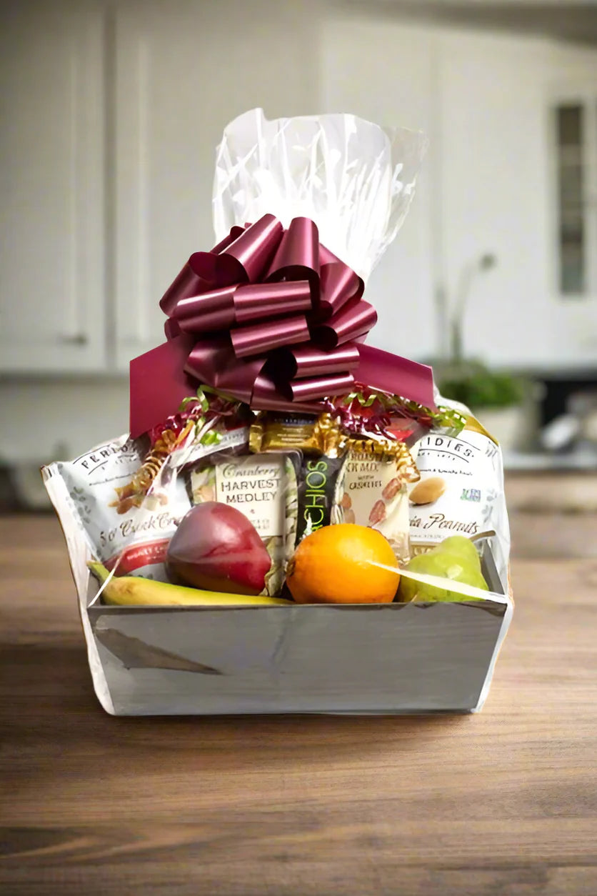 Healthy Nut & Fruit Gift Basket - Premium Snacks