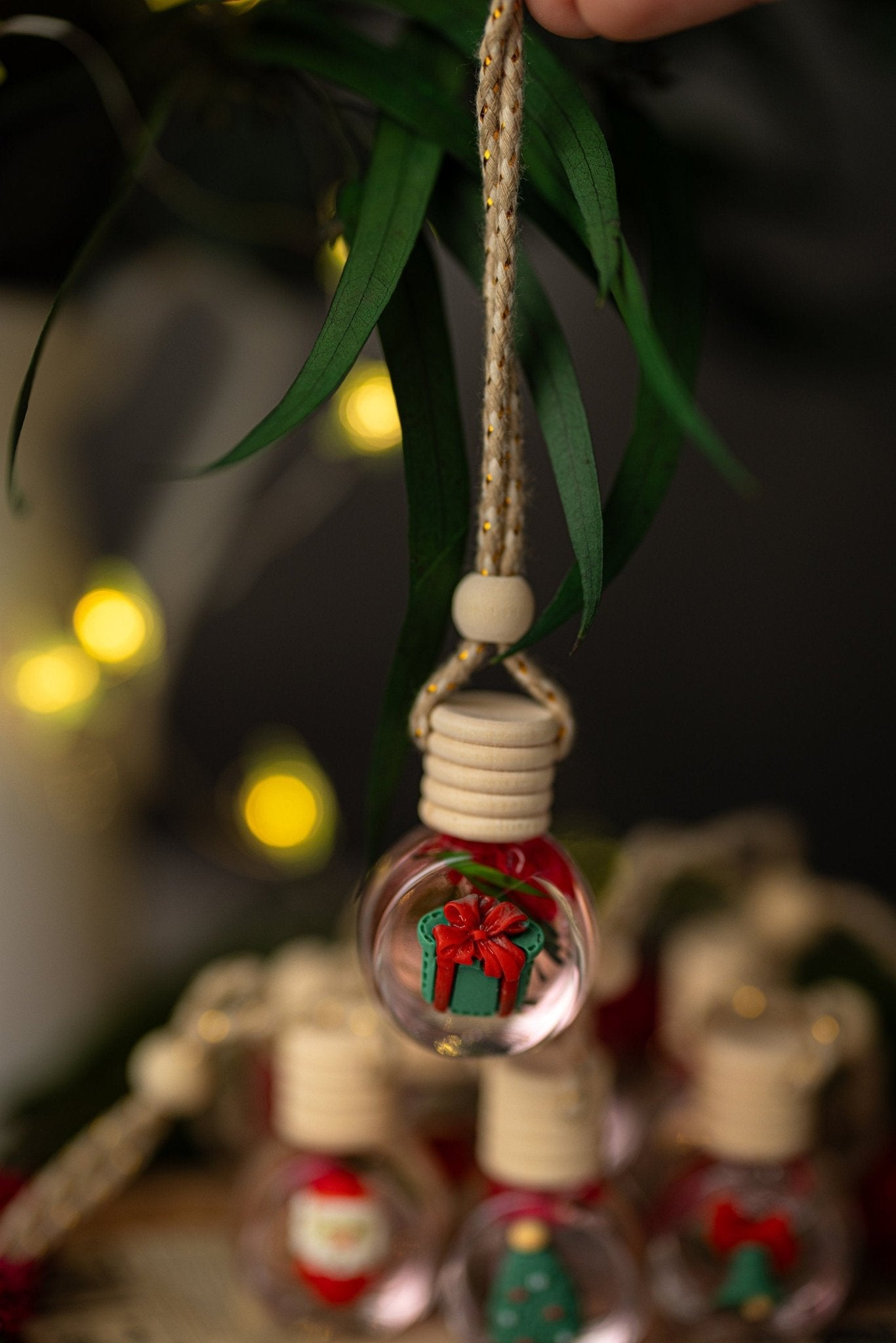 Christmas Car Diffuser – Luxury Car Air Freshener – Holiday Scents & Accessories for Women