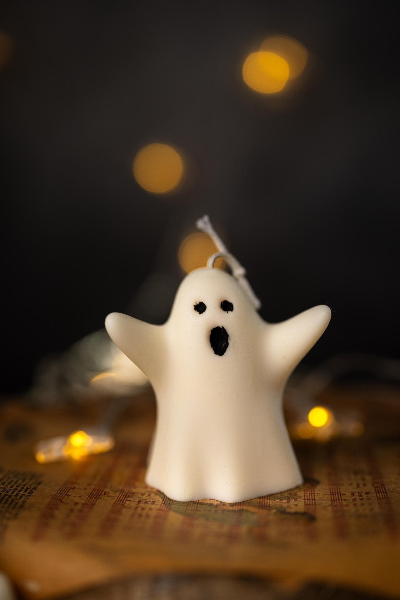 Ghost Candles – Spooky Halloween & Autumn Decor
